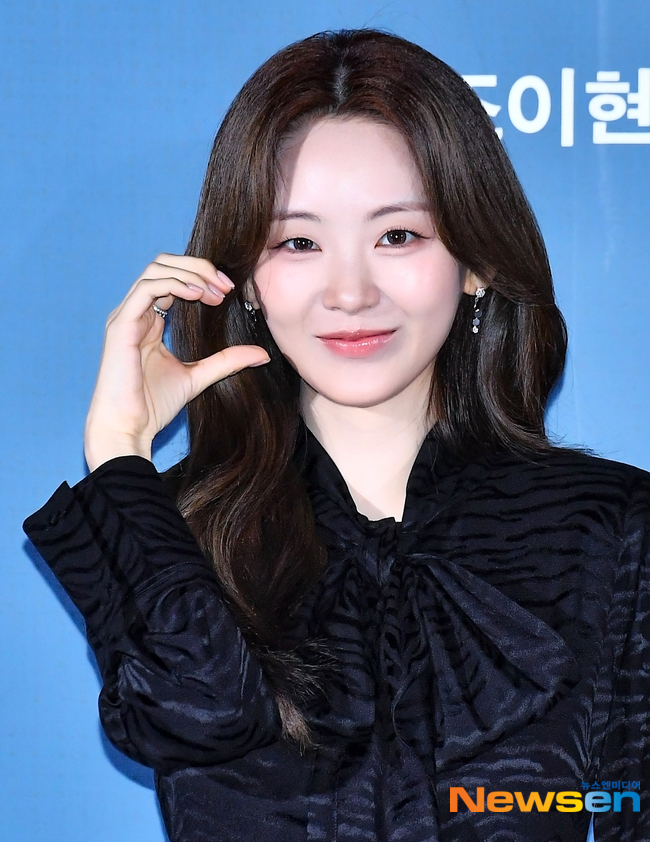 hyovrse's tweet photo. so we have this pretty princess.... https://t.co/5pjP5buCuG