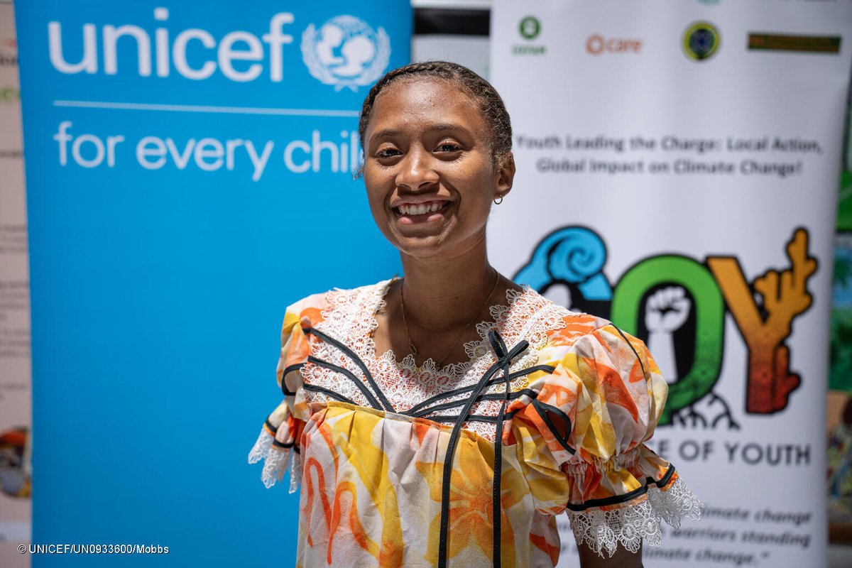 UNICEFPacific's tweet photo. Meet 19-year-old Brenda, a youth climate advocate from Vanuatu 🇻🇺

"It is important for young people to have a voice in climate and decision-making because it will help other youth to see the importance of climate change and its impact on our country and communities." https://t.co/w6nltflDy1