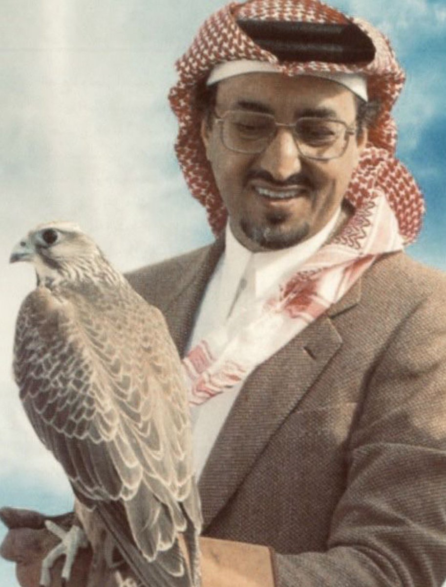 Ghada_K_s_a's tweet photo. حنا العرب يا مدعين العروبة 🇸🇦
وحنا هل التوحيد وانتم له أجناب

وحنا شروق المجد وانتم غروبه
وحنا هل التاريخ وأنتم به أغراب

يوم الفقر شلتوا علينـا عيوبه
واليوم عقب النفط جيتوا لنا أنساب

ويوم الفقر فينا البداوة سبوبة
واليوم صرتوا مثلنا بدو واعراب.

-الأمير خالد الفيصل ال سعود - https://t.co/xRcIzOfQ4K