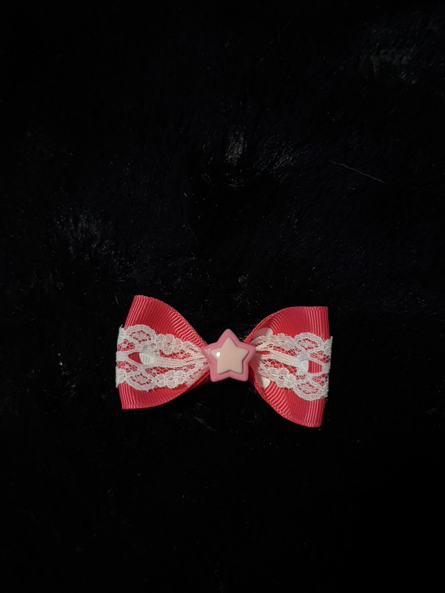 requiemofbones's tweet photo. MORE BOWS I MADE : D #handmade https://t.co/ashSQtdKfs