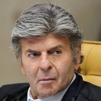 Alexmorettibr's tweet photo. Fux acaba de derrubar decisão de Flávio Dino e restabelece medida de Mendonça  pra tirar do ar as Fake News sobre a Nossa senhora Aparecida https://t.co/qnWL5mFESb