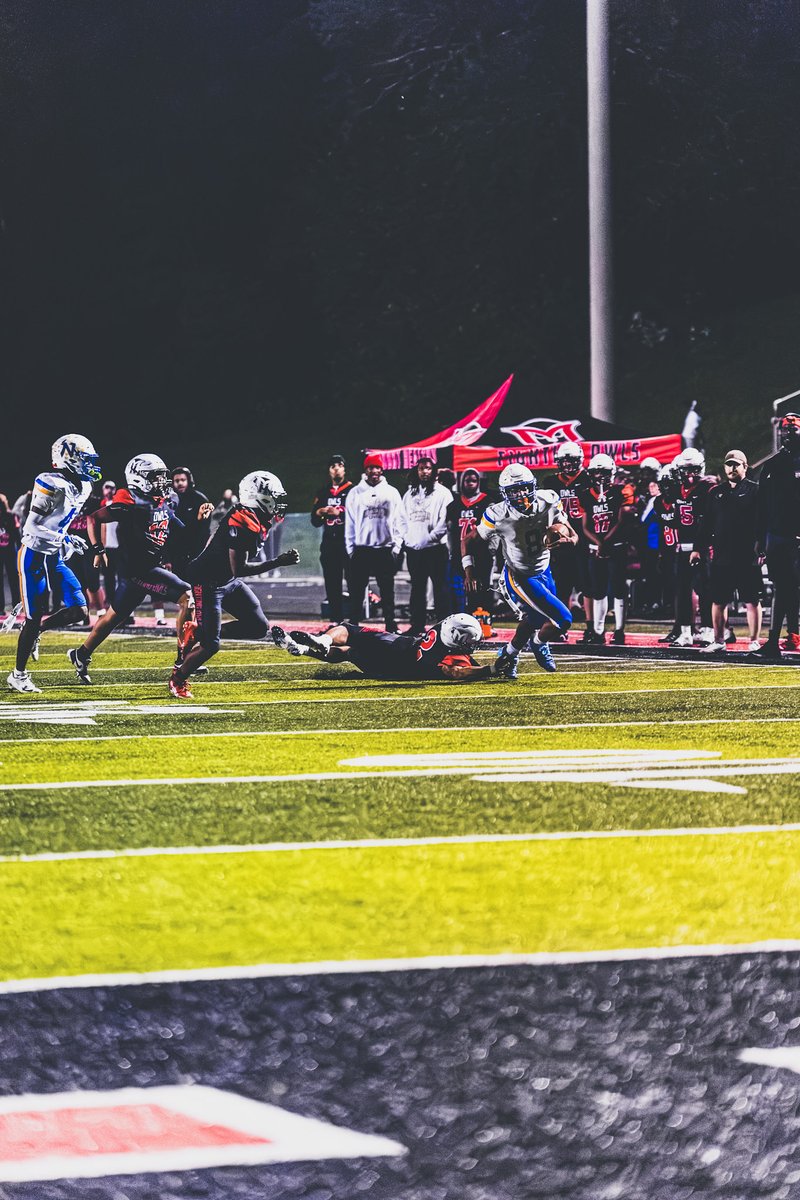JaylenLilly8's tweet photo. Blessed! NEW SCHOOL RECORD with 6 TDs in a game!  Couldn’t do it without my brothers! 6-0. Still working! @NWKnightsFtball  HC: @CoachSchon 

Appreciate the recognition @MikeDyer @WCPO! https://t.co/VoTjJgrK1P