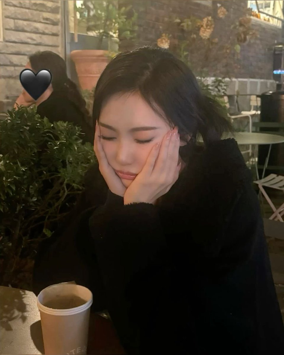 chaenglovesus's tweet photo. welcome back 241113 ningning https://t.co/I1DZJ9Qjwd