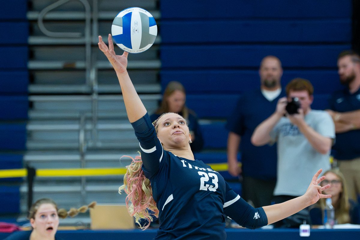 Firstteamphoto's tweet photo. My full gallery of images for @BomberSports from the @BardAthletics vs @IthacaVB match played on 9/25

📷: https://t.co/1W9jjVVW3k https://t.co/VPhz16pfgc