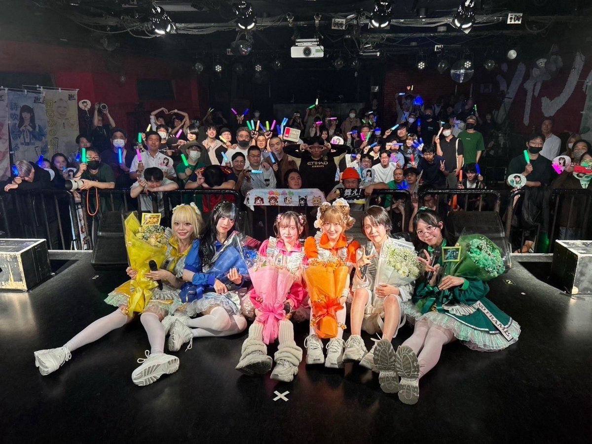 info_NOFRAME's tweet photo. ✧•─────────── •✧

            -2026.09.28-
             𝐍𝐎 𝐅𝐑𝐀𝐌𝐄
      𝟑𝐫𝐝 𝐎𝐍𝐄𝐌𝐀𝐍 𝐋𝐈𝐕𝐄
 -𝐈𝐌𝐏𝐑𝐈𝐍𝐓 𝐓𝐇𝐈𝐒 𝐅𝐑𝐀𝐌𝐄-

   今この瞬間を
         フレームに刻み込め──

               𝑇ℎ𝑎𝑛𝑘 𝑦𝑜𝑢！

✧•─────────── •✧

💿セットリスト💿

♪ NO LIMIT
♪ Believer
♪ KAMITSUKI HOLIC

♪ 僕から君への想いはまだ言えないままだ
♪ 孤独の操り
♪ 一生愛して♡
♪ モブキャラチェンジザワールド！

♪ モブキャラリライトザワールド！
♪ スキノオト
♪ ITADAKI
♪ 光る夏の音

En.1
♪ SE
♪ すきバグ♡
♪ KAMITSUKI HOLIC

En.2
♪ モブキャラリライトザワールド！
♪ モブキャラチェンジザワールド！

▷▶▷ 𝐍𝐄𝐗𝐓 𝐎𝐍𝐄𝐌𝐀𝐍 𝐋𝐈𝐕𝐄▶▷▶

🗓 2026年12月9日(水)🗓
NO FRAME 1st Anniversary LIVE
のんふれ第2章開幕の儀❕
この先もずっと、6つの色で描く未来

📍Studio Freedom
🕒OPEN 18:10 / START 18:40 (予定)

🎟️9/30(水)21:00〜販売開始
https://t.co/JdcnIKQ13p