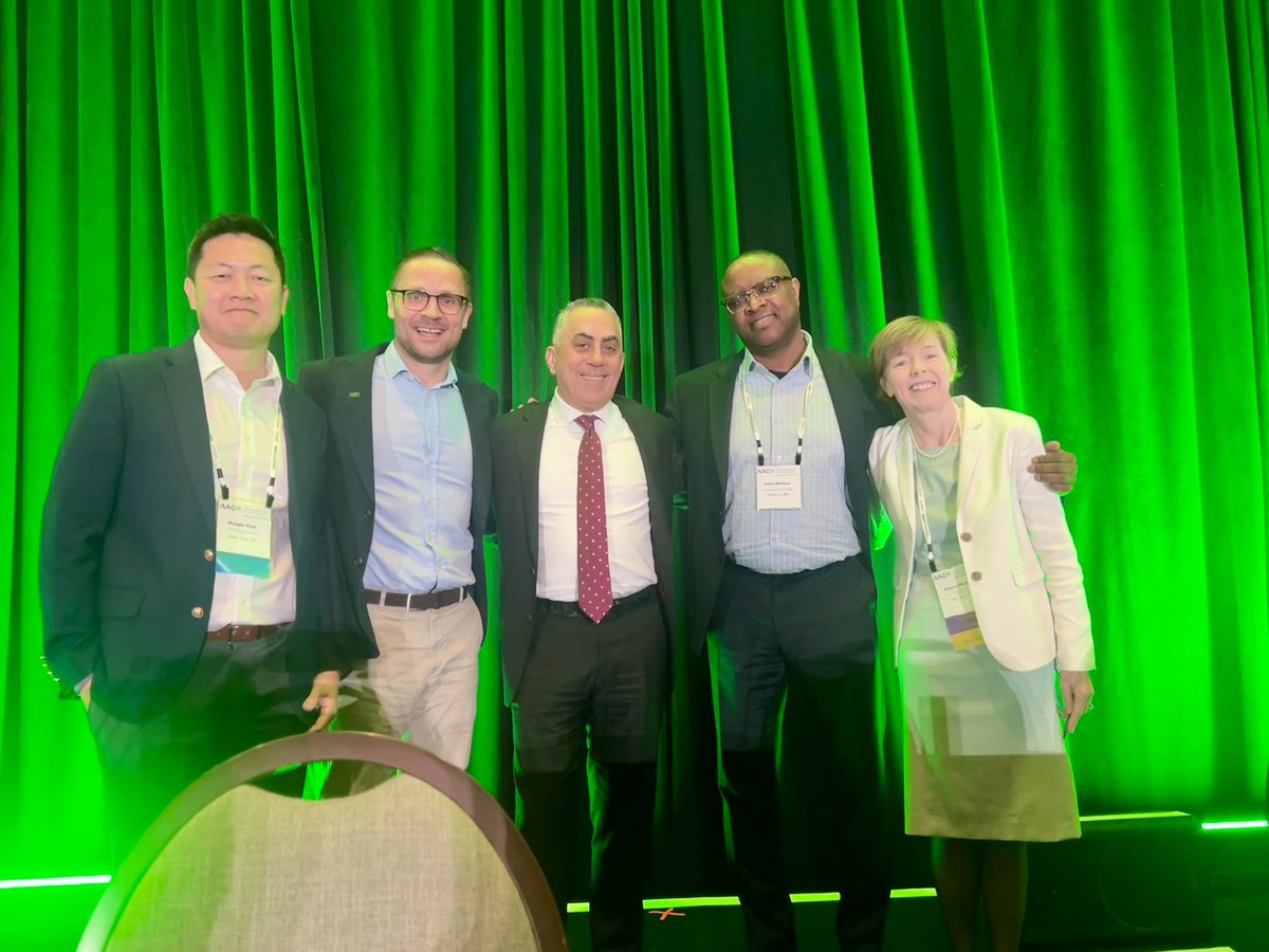 CentralParkWMD's tweet photo. The best part of #AACRPanc26: the people. 💜 ￼￼￼

Mentors and mentees. 
Friends and collaborators. 
Scientists, clinicians and patient advocates.

Different perspectives, one ☝️united front🛡️against #PancreaticCancer.

Science brings us together. 
Friendship and shared purpose keep us moving forward.

Grateful for this community. @AACR
#PDAC #KRAS #TeamScience 
💜 @MSK_DeptOfMed @MSKCancerCenter @CpcrMsk @PanCAN @lustgartenfdn @NatPancFdn @Pankind_Aus 
@EileenMOReilly @Jonathanwlee23 @BenWestphalen @GIcancerDoc Collin Weekes @OncoDailyGI @oncodaily