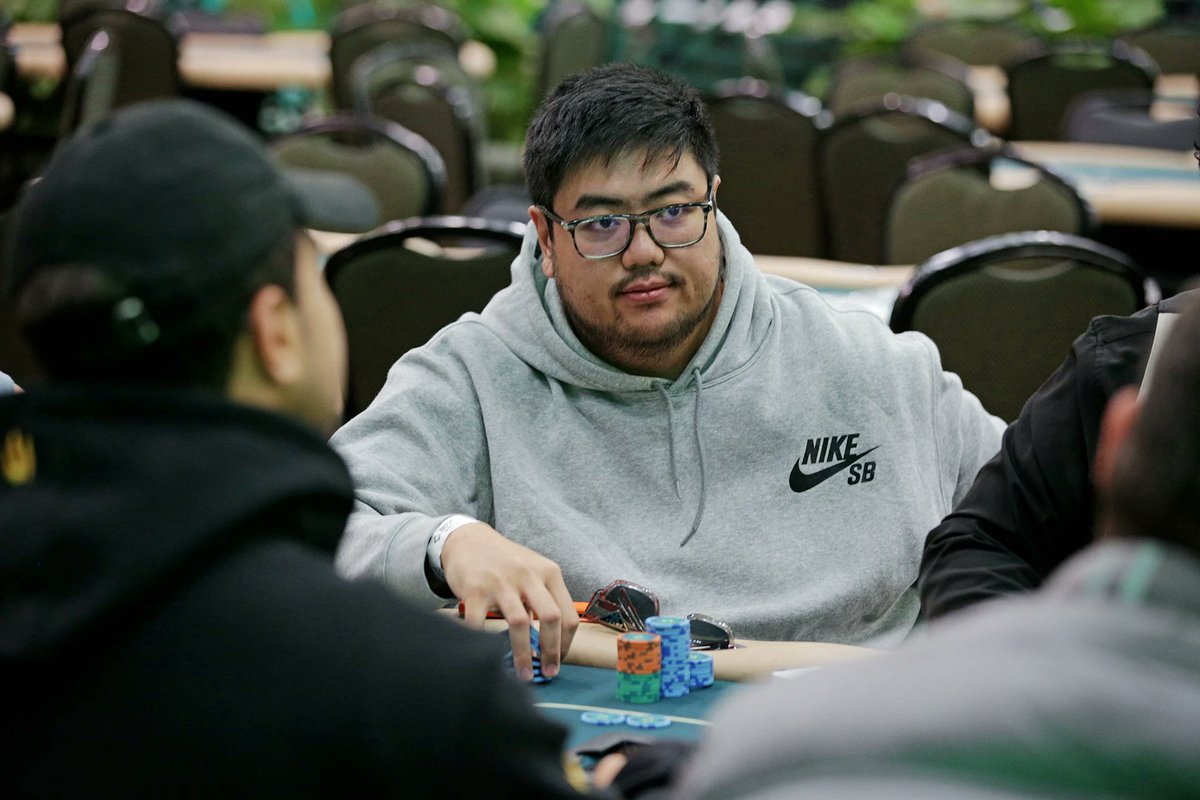 codigopokerbr's tweet photo. Fernando Nogami lidera mesa final do $1.050 Main Event na Online Super Series https://t.co/HUY8FGzDaP #poker #codigopoker https://t.co/pIbfEP3dtL