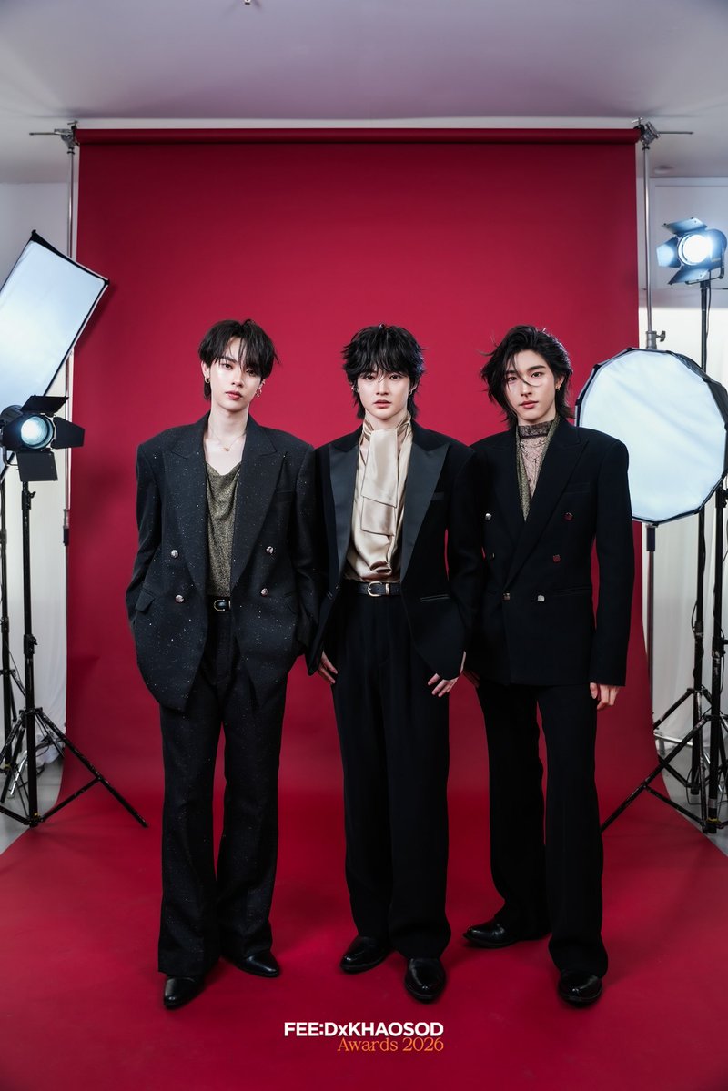 feed_4_future's tweet photo. “ฟีฟ่า-ภูผา-รีออน-เท็ดดี้” at FEED X KHAOSOD AWARDS 2026
.
#FEEDxKHAOSODAwards2026
#Fifa_th #phuphasrp #reeonn #teddyyy https://t.co/9yNlfGUzQk