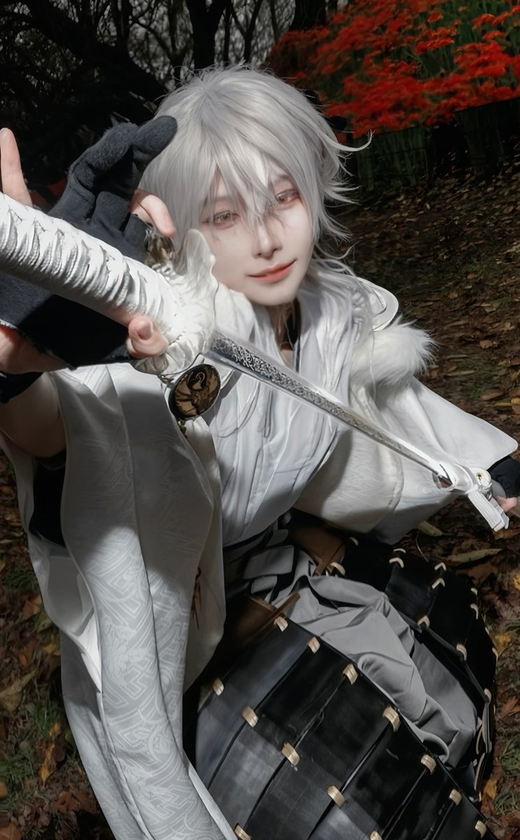 hanamaru_70_cos's tweet photo. とうらぶcos / 鶴丸国永 🕊️ part2
📸→@kameko_cos1 

一番お気に入りのショットです。

#ココフリ彼岸花 #刀剣乱舞コスプレ #刀剣乱舞レイヤーさんと繋がりたい https://t.co/c63yLZetUe