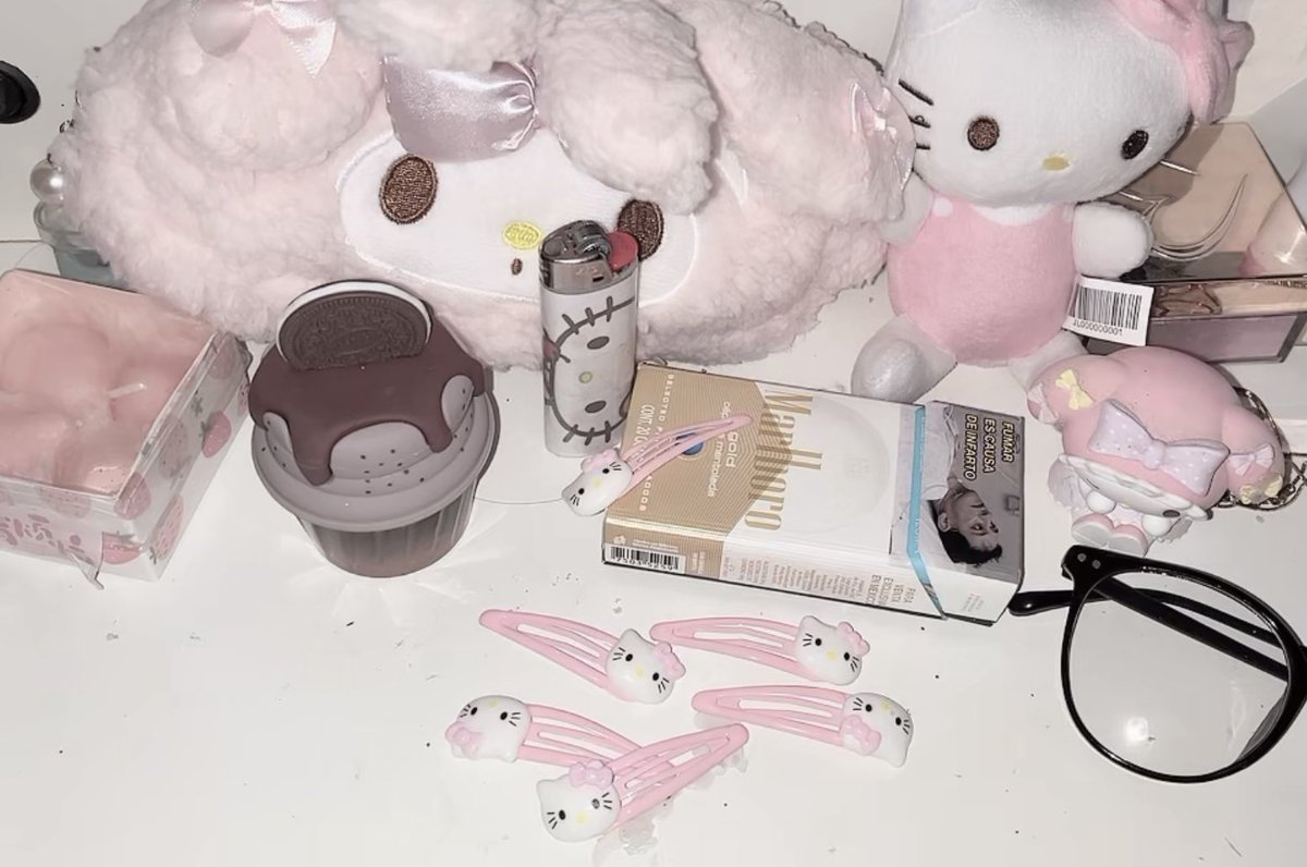 fernanditaunu's tweet photo. Clean girl aesthetic https://t.co/4StQBhNiLF