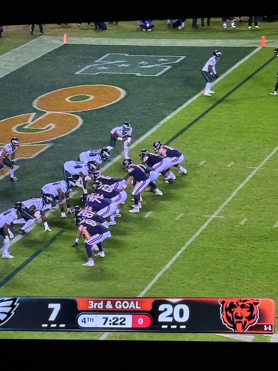 Coacharch's tweet photo. Delay of game??? Nope!!! @NFL @Espngreeny 

They always explain this away. Someone see if ChatGPT can help the NFL enforce the rules. lol https://t.co/JqxMALLgKD
