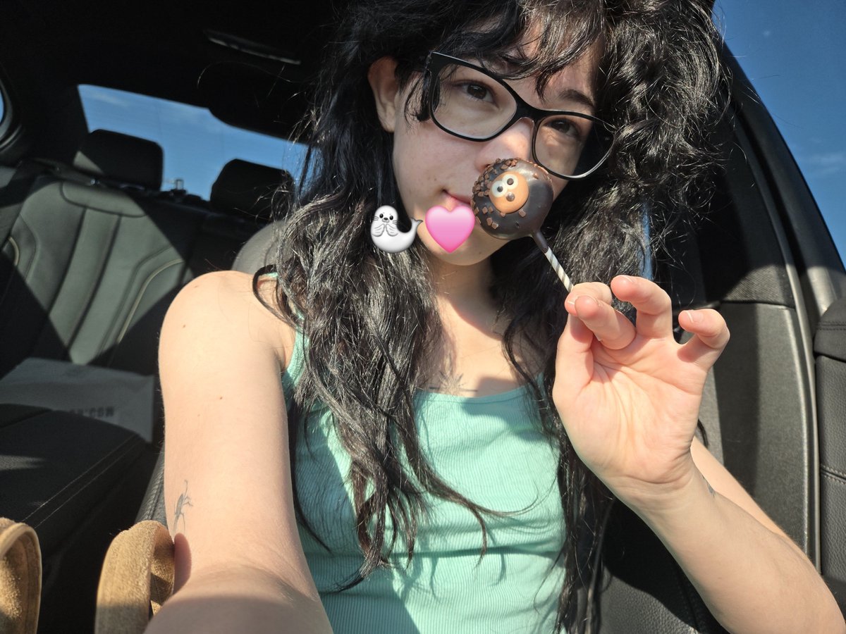 2angel_5's tweet photo. I ate the hedgehog https://t.co/xGtkNGR50k