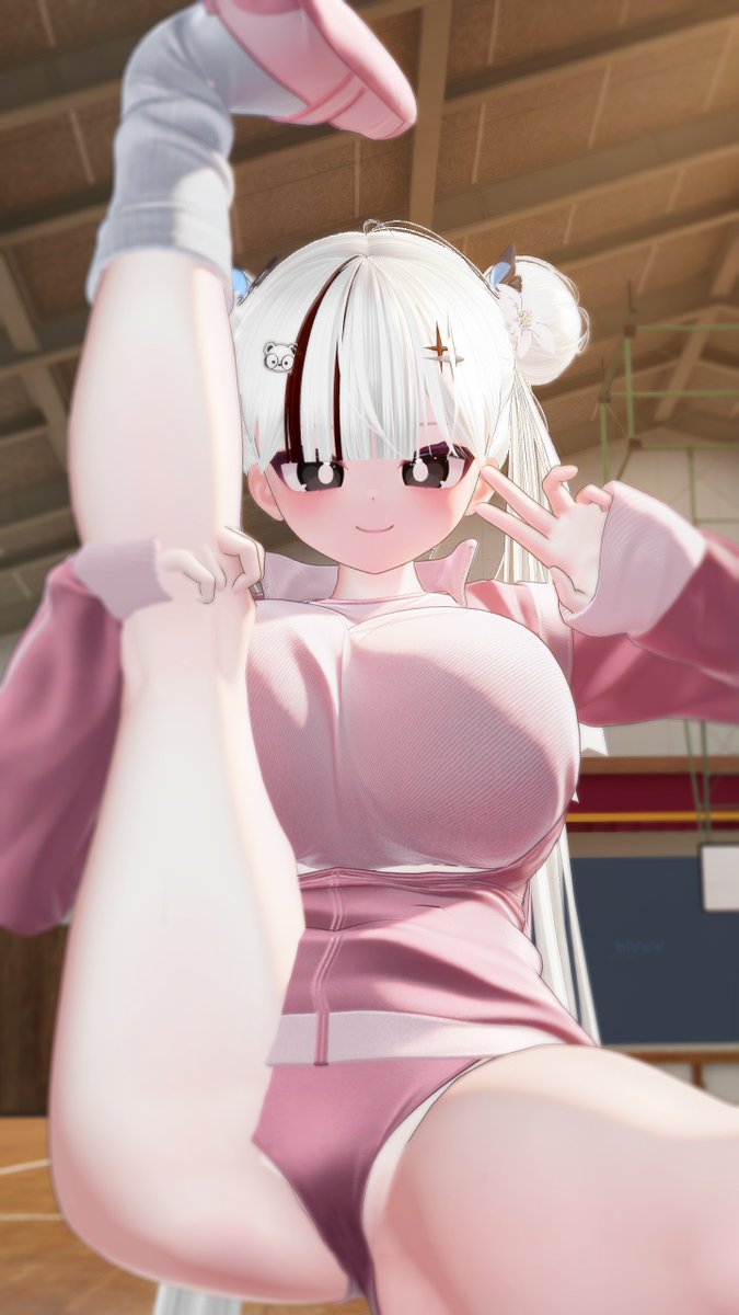 VR_ANZU's tweet photo. ちょっと柔軟
쪼끔 유연함 https://t.co/FqpZDXj8g2