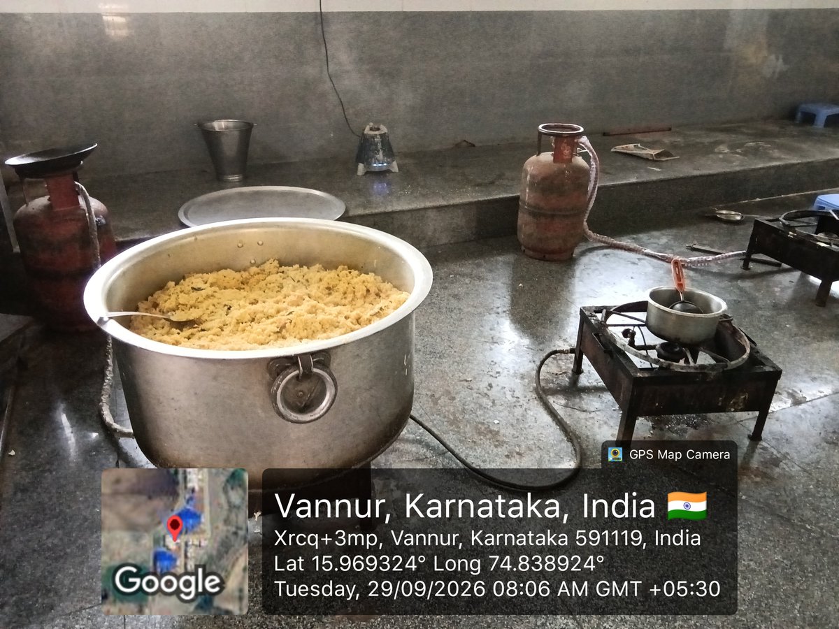 788Dbrars's tweet photo. Breakfast served as per Menu @kreisemahithi @Captain_Mani72 @shobhana_88 @DswBgm @EdKreis#Social Audit- SWD Meals
#Social Welfare- Karnataka https://t.co/9wgvyrdbgh
