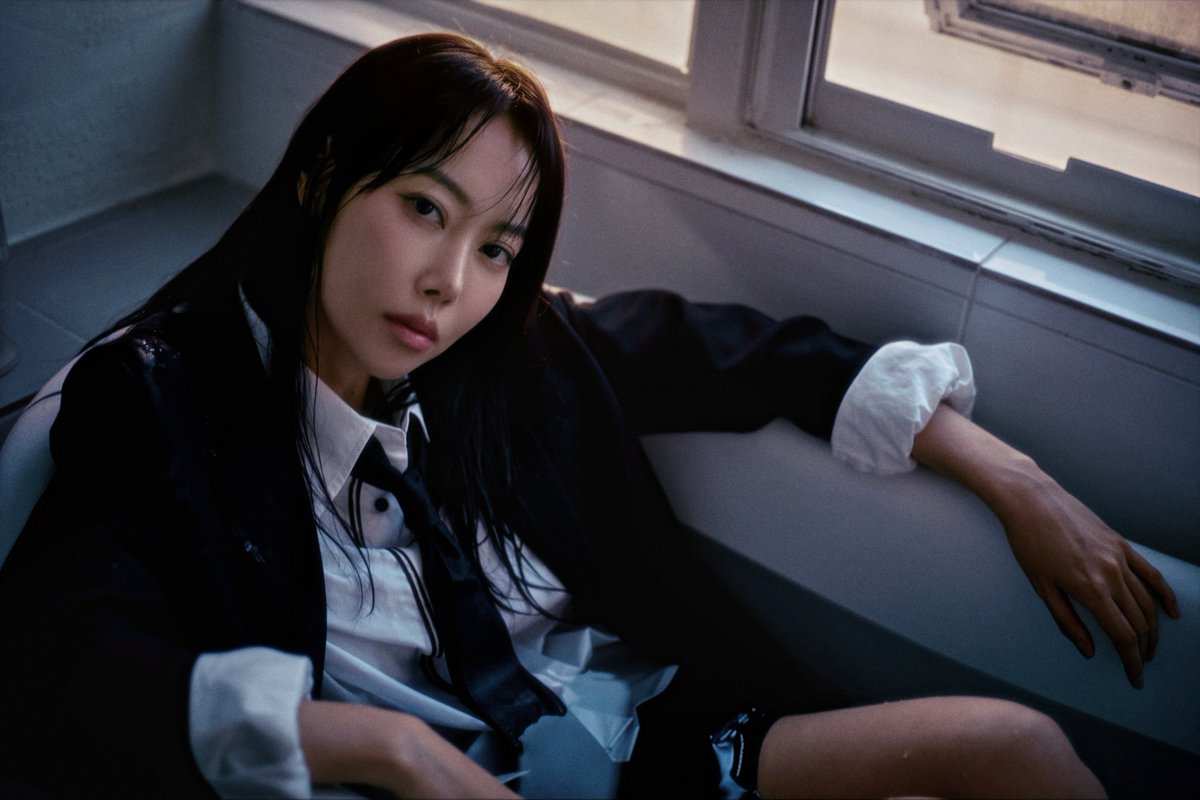 Yeopporters's tweet photo. Yeoeun 𝖣𝖾𝖻𝗎𝗍 10𝗍𝗁 𝖠𝗇𝗇𝗂𝗏𝖾𝗋𝗌𝖺𝗋𝗒

✈ Suit https://t.co/oXwfsfZidb