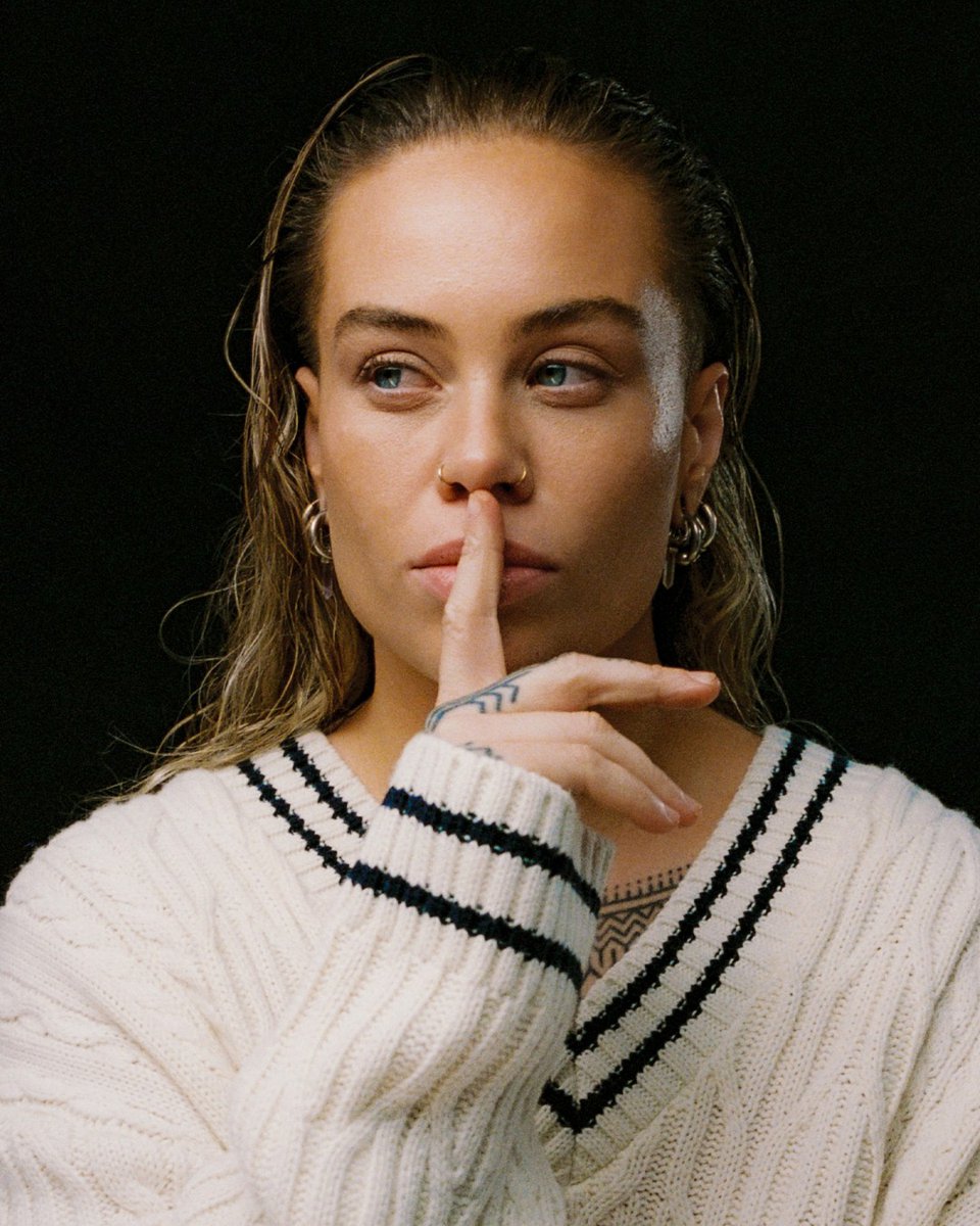 Ticketek_AU's tweet photo. ✨The wait is over! 

Tash Sultana is returning to Australia in May 2027 for an epic run of live shows! From busking the streets of Melbourne to selling out stages around the world, Tash Sultana has built a global career entirely on their own terms  - and now they’re bringing it home.

🎟️ Tickets are on sale now! https://t.co/zOYVuOreZP