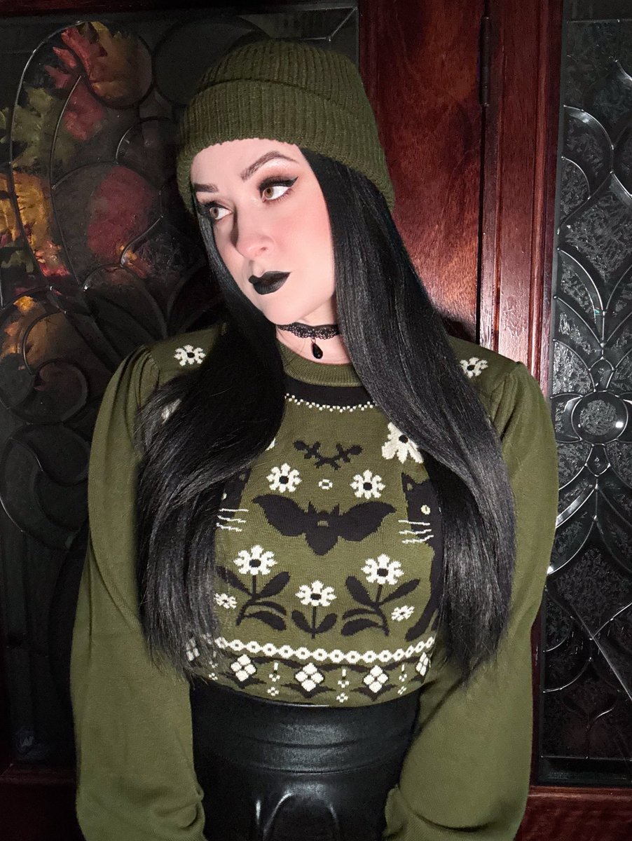 OXKnitstore's tweet photo. π¦ A Little Dark, A Little Different
Florals, bats, and a little gothic attitude.
#OXKNIT #GothicStyle #GothFashion #BatKnit #DarkFashion #AlternativeStyle #VintageStyle #Knitwear #WitchyStyle https://t.co/Fb9Hz0Koli
