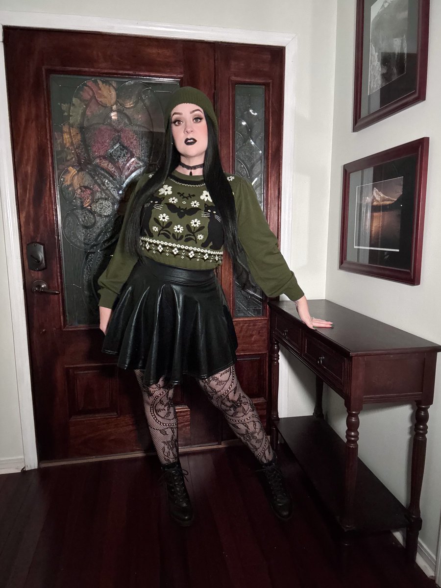 OXKnitstore's tweet photo. π¦ A Little Dark, A Little Different
Florals, bats, and a little gothic attitude.
#OXKNIT #GothicStyle #GothFashion #BatKnit #DarkFashion #AlternativeStyle #VintageStyle #Knitwear #WitchyStyle https://t.co/Fb9Hz0Koli