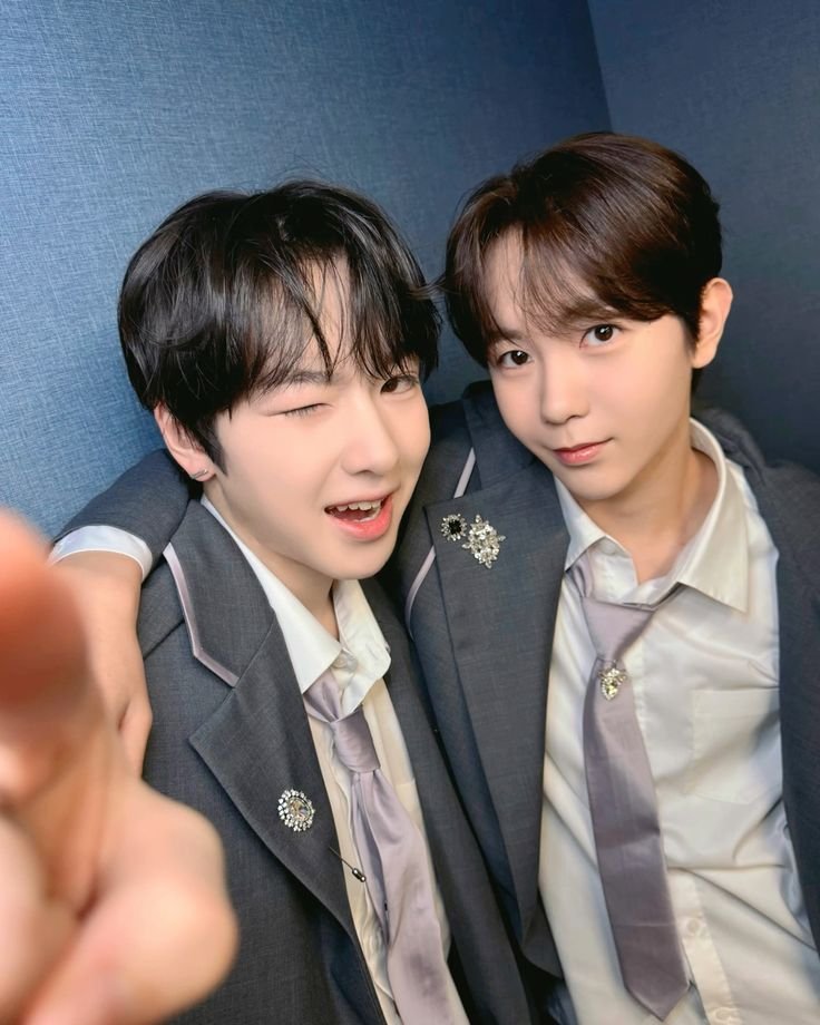tontonpang's tweet photo. q. if you made a keychain of a member, who would it be?
🥐 ryo!

his favorite one indeed! 🤍 https://t.co/qFJ11a6MpA