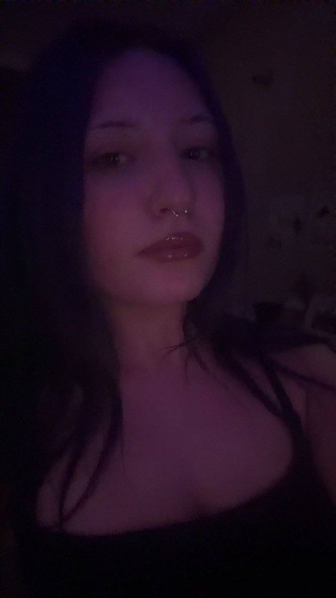 angellfaceval's tweet photo. goodnight babes 🥹 https://t.co/qPCLB5RcCw