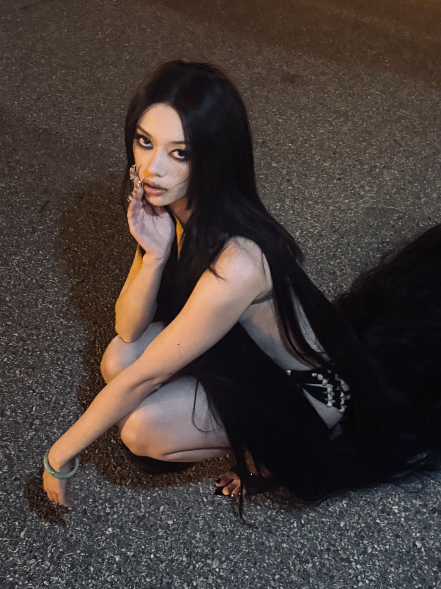 chipxxo's tweet photo. these meichae pics just go so well together https://t.co/W2EQmEVad0
