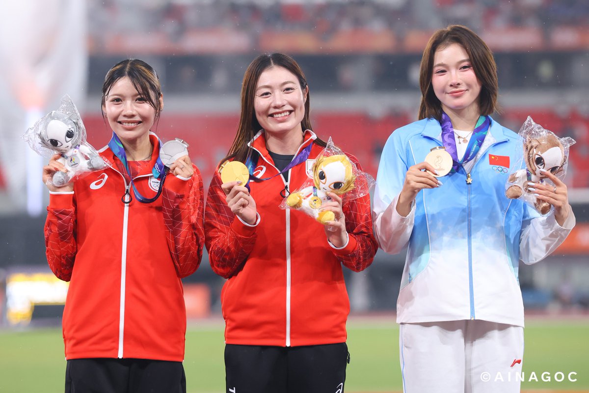 jaaf_official's tweet photo. /／
【#アジア大会】
\＼

✨表彰式✨✨✨✨✨✨
◆女子100mハードル（風：-0.2m/s）
1位🥇🇯🇵#福部真子（日本建設工業）12秒74
2位🥈🇯🇵#中島ひとみ（長谷川体育施設）12秒78
✨✨✨✨✨✨✨✨✨

おめでとうございます🙌
応援ありがとうございました🇯🇵

📣選手への応援メッセージ大募集‼️
https://t.co/e50PE5sb8V
✅オンエア情報など特設サイトでチェック
https://t.co/NPQIbPc2Bk

#愛知名古屋2026 #TEAMJAPAN #ともに一歩踏み出す勇気を #JAAF #陸上 #IPPO