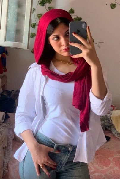 Narmin0777's tweet photo. ايه اول حاجه جات في بالك لم شوفتني كده https://t.co/LT1lhmWf6g