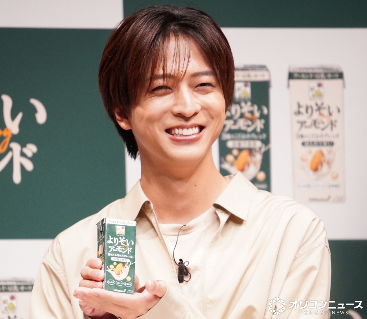 oricon's tweet photo. timelesz寺西拓人、新CM出演🩵
『キッコーマン よりそいアーモンド』
⠀
寄り添ってくれる存在は家族
「何もない時も日常的に気にかけてくれる」
⠀
芝居の役への”寄り添い方”も明かす
https://t.co/FNYwU56mS2
⠀
新CMは10/1(木)から全国で放送 https://t.co/p7Uz1sDcfm