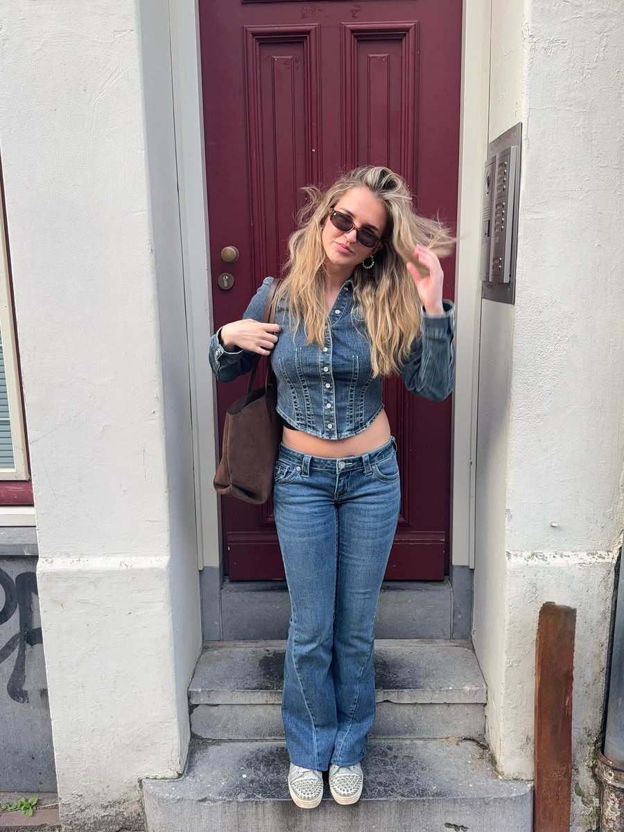 timothymar75cz's tweet photo. denim, BABY🩵💦💦💦 https://t.co/ANRSW7Wriz