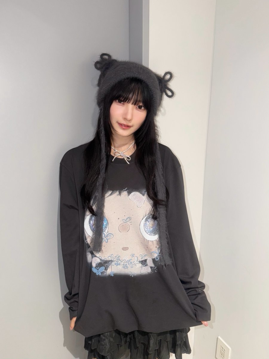 shioringt's tweet photo. prettily, cutely transforming into a 𝖻͟𝗅͟𝖺͟𝖼͟𝗄͟-𝖼͟𝖺͟𝗍 nyaaa ₍^. .^₎Ⳋ head-to-toe, all fluffy, tiny 🐈‍⬛ ready to purrrrrrrr at the slightest pat! 🎐 https://t.co/ASaDyteMrw