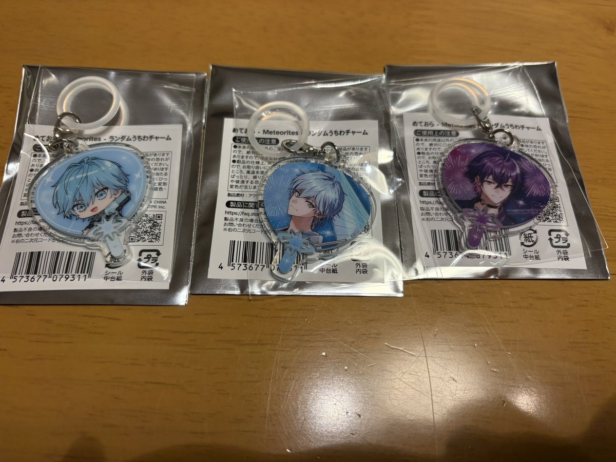 elenvqy4's tweet photo. めておらのめじるしチャーム
求　💫🩷
譲　画像の物
等身を優先して集めております
気軽に声をかけて欲しいです！🙇‍♀️
#めておら #めておらグッズ交換 #しおんくん #らぴすくん #みかさくん https://t.co/ph9pA8NKFU