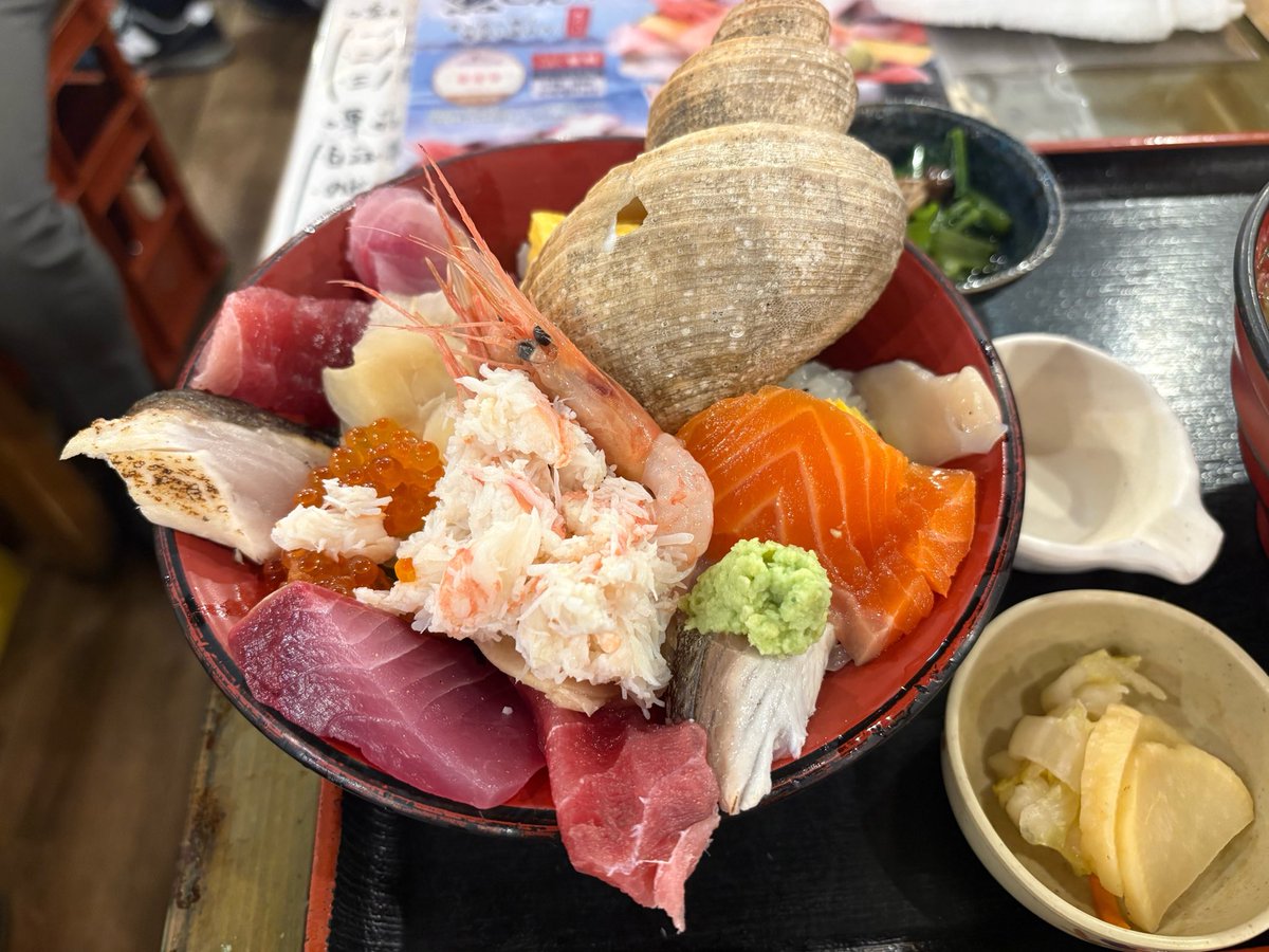 yunaunited's tweet photo. デカすぎてびっくりした笑笑
富山グルメ堪能です🥺 https://t.co/3NTVcMEnfW