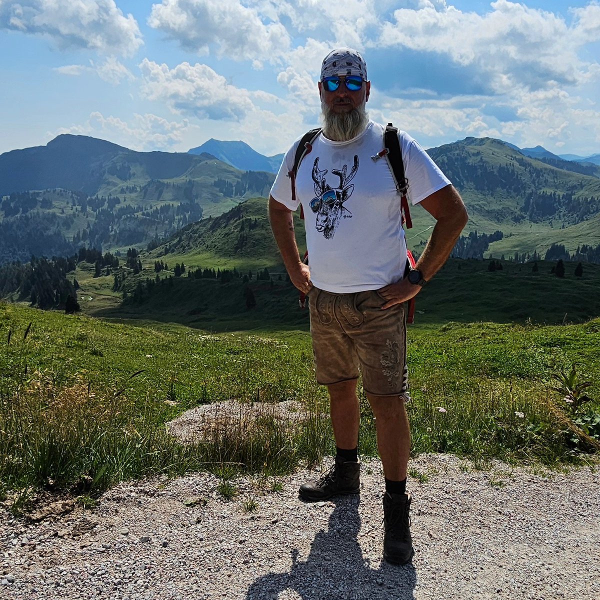 Vickz94's tweet photo. #mountainhiking #alps #mountains #kneipp #icy #tirol #austria #hiking #trekking #wanderlust #wandern #nature #naturephotography #naturlovers https://t.co/YEmkrbJHJw