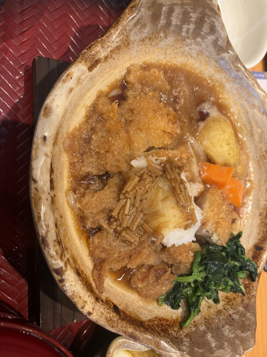 sora09100228's tweet photo. 昼飯おすすめ頼んだいてあげると言われてこれきて詰んだ https://t.co/nn7M4SazFp