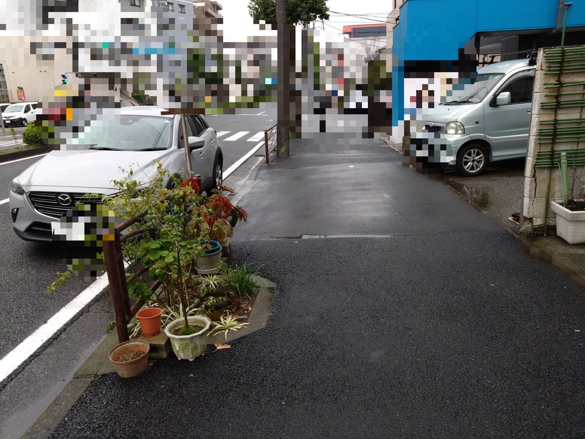 Werutti's tweet photo. 朝、車出せずに20分

警察に連絡してる時に持主登場！

👮持主来たなら大丈夫ですね
何もする事ありませんだと

は？ここ国道だよ！
そして、打合せに遅刻���

何かムカつく
どー���の？

#神奈川県警 https://t.co/ph3d0NMcIR