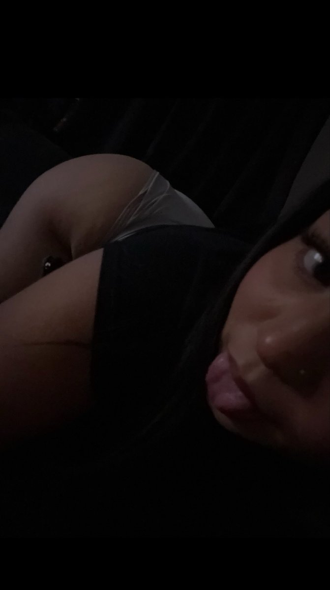 Dumbbitches1011's tweet photo. Can I make you 💦 on my tongue 👅?

#latina #viral #battık #nsfwtwtًً  #meets #horny #losangeles https://t.co/vecQTvgAwy