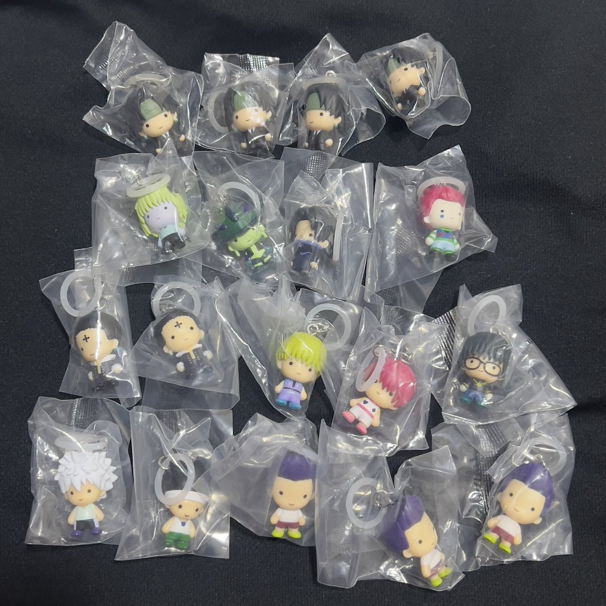chd4_37's tweet photo. HUNTER×HUNTER めじるしアクセサリー

【求】クラピカ or 買取（要相談）

【譲】クロロ / ヒソカ / フェイタン / メルエム / プフ / シャルナーク / シズク / キルア / ゴン / レイザー
※未開封

郵送・PayPay対応
購入希望はDMまで。リプライには返信しません。 https://t.co/elPH0FXvEj