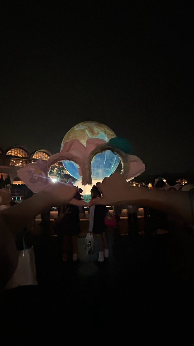 7g8__'s tweet photo. ディズニーガチ楽しかった、、、、、
余韻がすごすぎ無理
ほんとに最高でした👏✨
雨で最悪だったけど降ったり降らなかったりだったからまだ良かったな〜と。
でも念願のソアリンにも乗れたから満足！！ https://t.co/VmDuoXqvh6