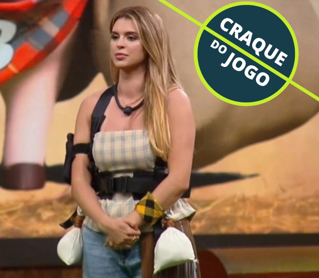 Andycoments's tweet photo. Ela não deita pra ninguém, vai faz a fila e vem um de cada vez! 

#apontapeão #AFazenda https://t.co/2uDm3AJQdO