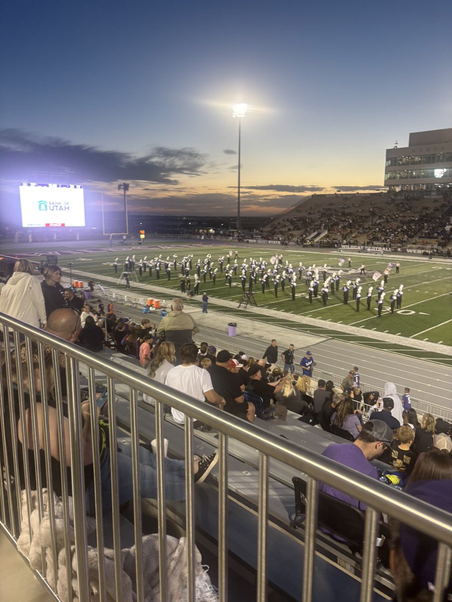 ManaVaka2's tweet photo. Had an amazing time at the @weberstatefb game this past weekend! Thank you @Tana_Vea @LSanft650 @CoachDHarbaugh @CoachJacobsonTJ @gavinfowler16 for the opportunity go wildcats! 🟣⚪️ https://t.co/AqkbSVh4c8