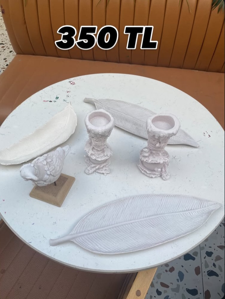 LizabethDecn's tweet photo. The moment you’ve been waiting for is here! We’ve added brand-new products to our workshop corner. Choose something beautiful for a fun activity or create a handmade gift for someone you love. Coffee Kango Sincan https://t.co/AOQfwqpQ04