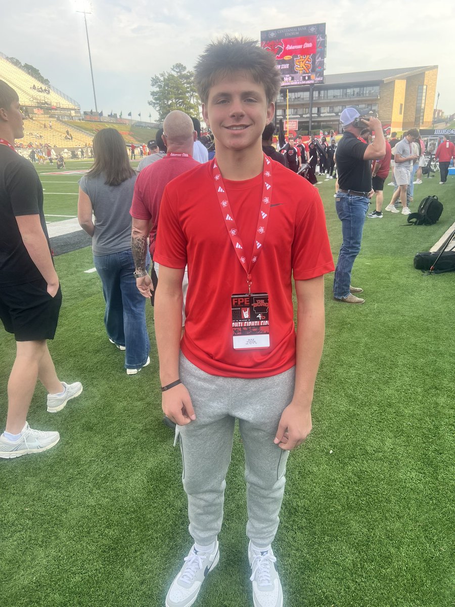 MaxTyson21's tweet photo. Had a fun experience at @AStateFB game this weekend! @tysonww4 @ValleyViewFB @PrepRedzoneAR @ARPrepSports https://t.co/WeUrnPluPI