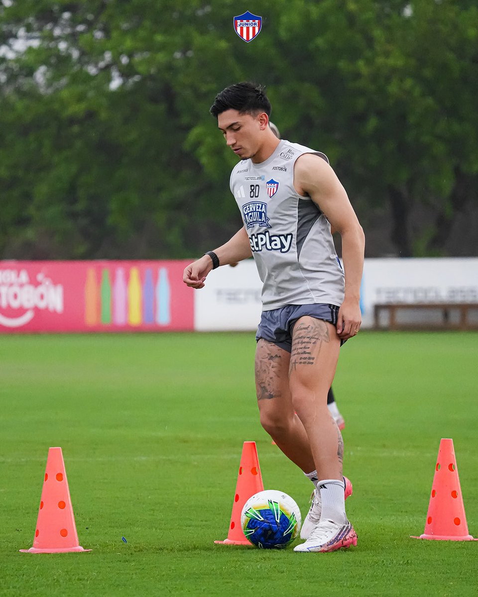 JuniorClubSA's tweet photo. 📸¡ENFOCADOS EN EL PRÓXIMO OBJETIVO!🦈 https://t.co/40EcsU8NqK