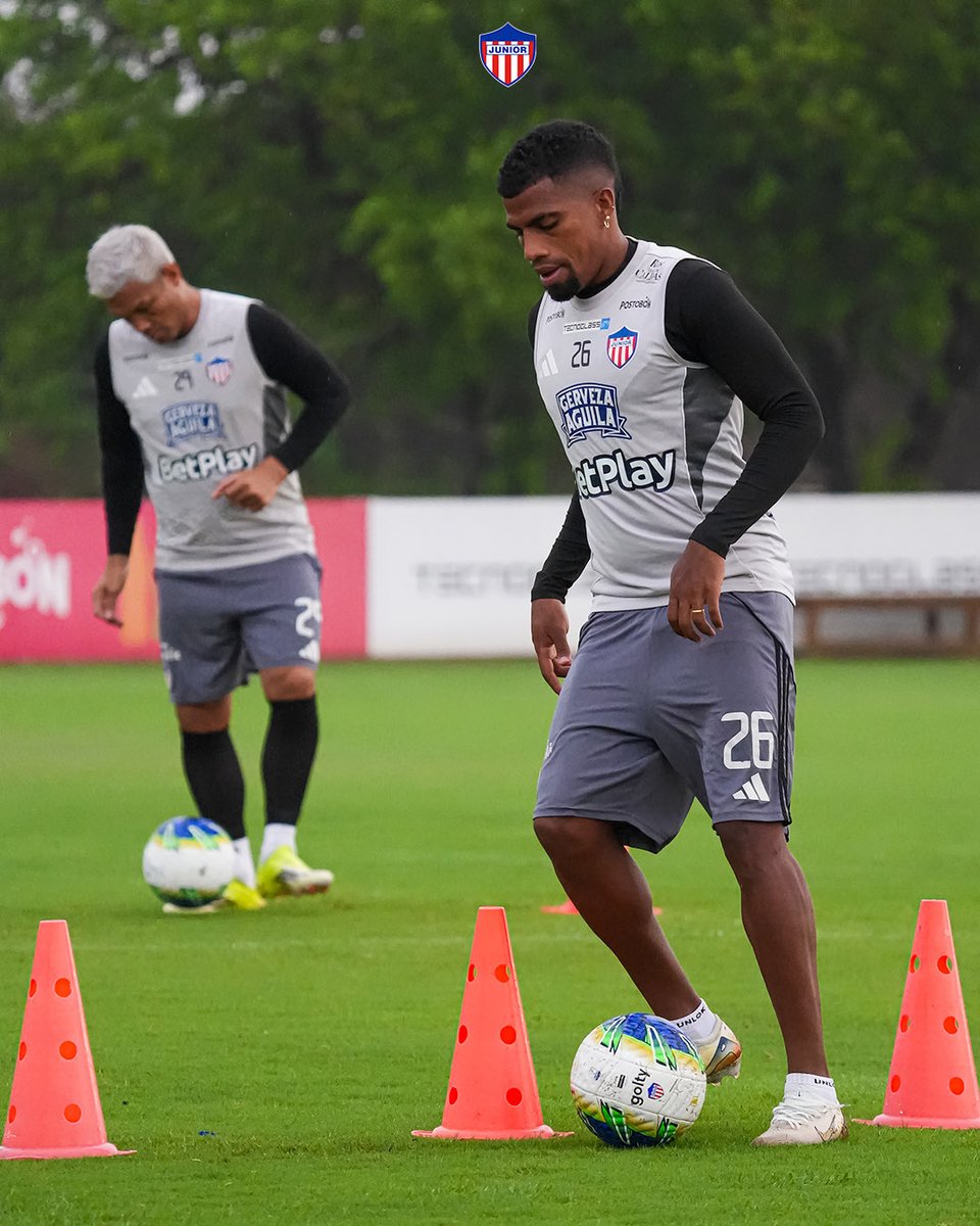 JuniorClubSA's tweet photo. 📸¡ENFOCADOS EN EL PRÓXIMO OBJETIVO!🦈 https://t.co/40EcsU8NqK