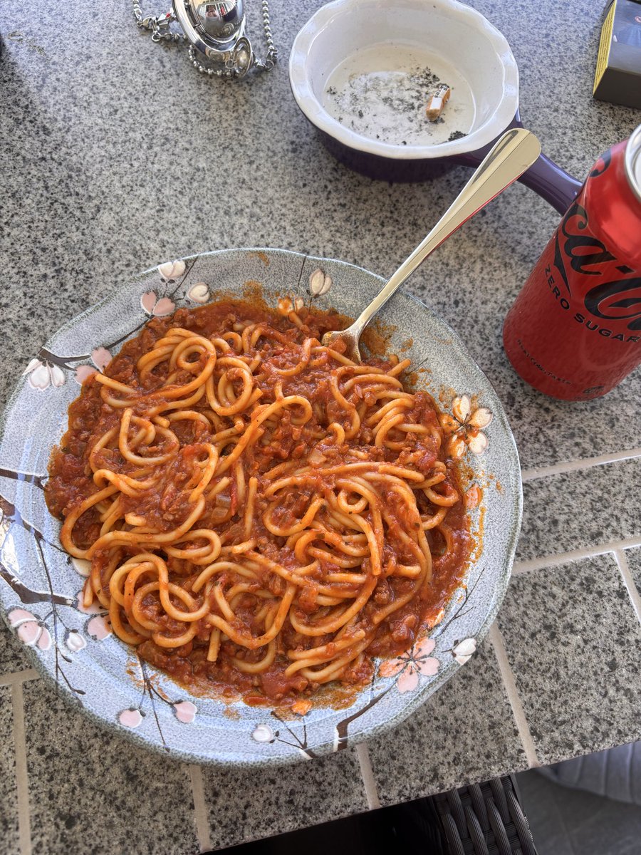 angelwispss's tweet photo. Lunches munch 
488c https://t.co/6eY0dqHv1G