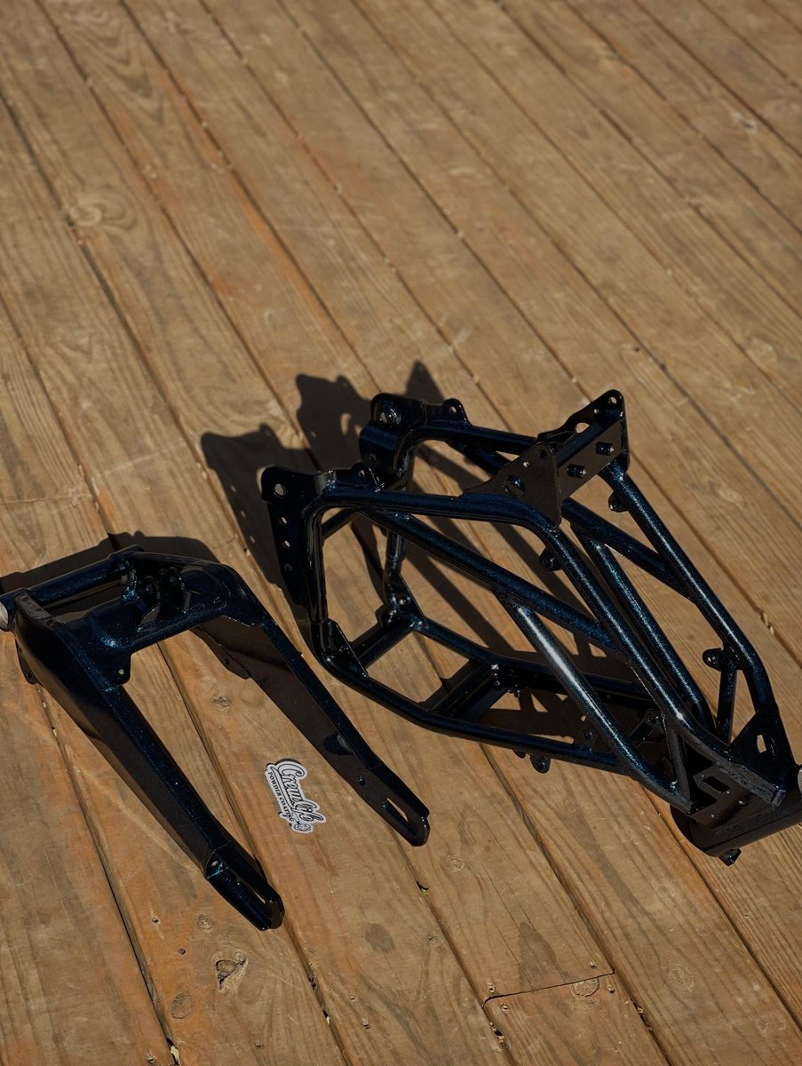 DavisBoken's tweet photo. Electro E-bike Frame 
Powders – A blend of Ultra Blue Sparkle and Magnum Blue Sparkle https://t.co/GaZIrHrhpI
