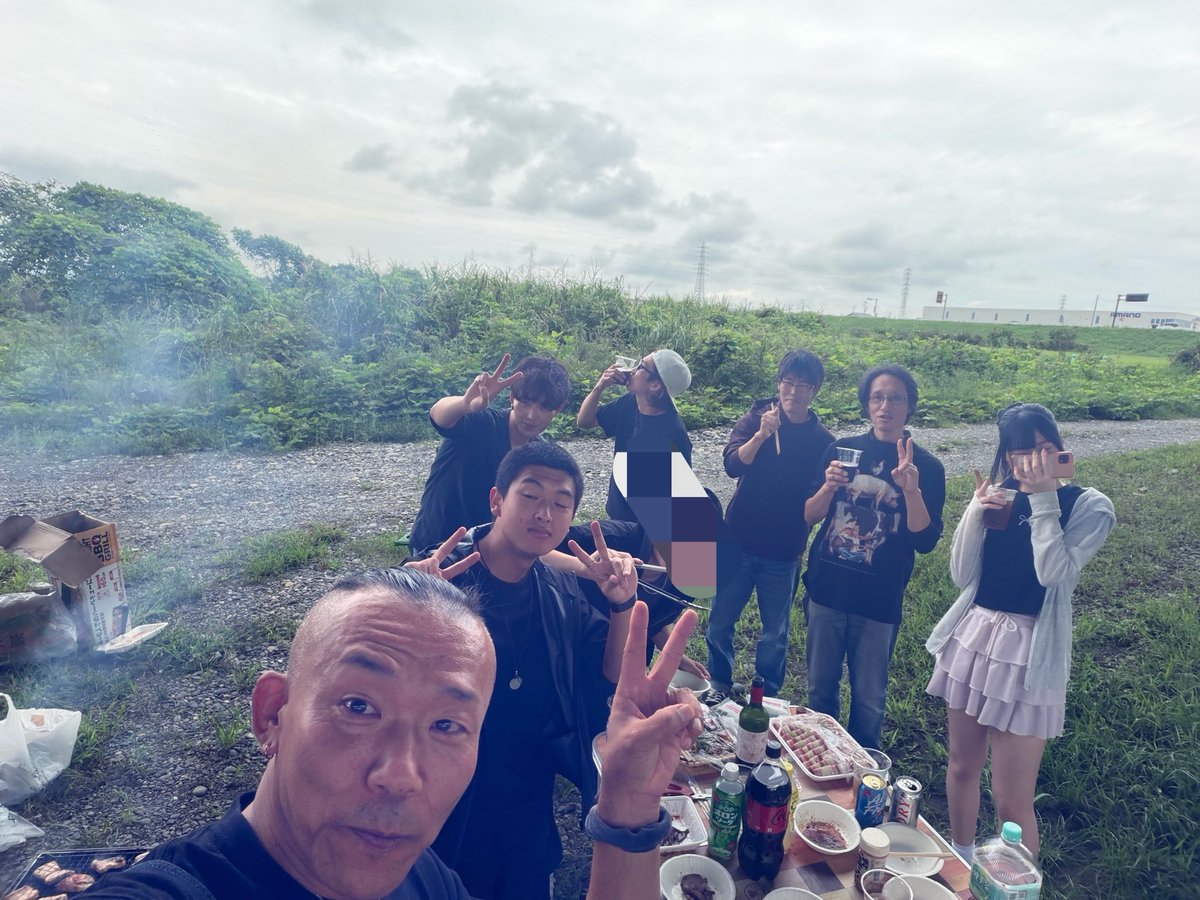 pcx125678's tweet photo. イツメンと前からずっと計画していたBBQ🍖🍻雨☔で急遽場所が変わったけどやっぱりこのわで知り合った世代が違うけどこうやって皆んなとワイワイできて楽しかった🤗①
＃konowa1215 
＃gurumeido 
＃CharmePrincess 
＃Sakura__Saison https://t.co/1CyqybZRFn