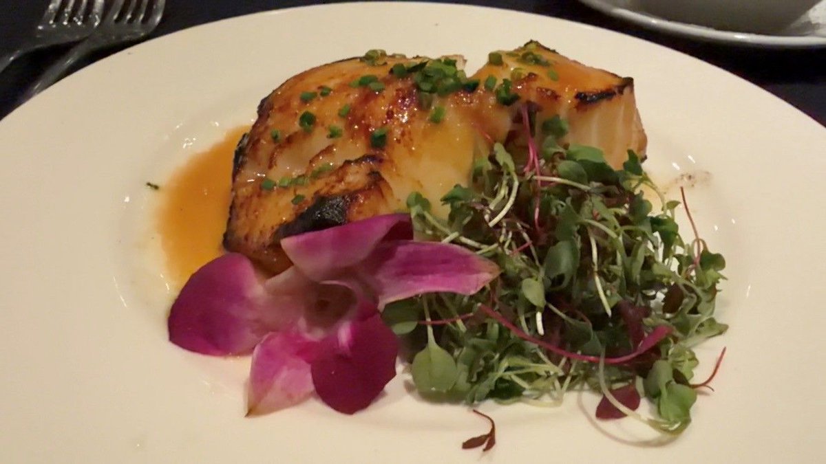 ucfoodietv's tweet photo. Yes, Oyster Rock gets crowded.
Still, worth it on a Carolina Coast Trip.
Why?
Food is excellent and so is the service.
https://t.co/VX1TvIvo9W
#OysterRock #Calabash #Fallgolf #Chileanseabass #Undercoverjetsetter https://t.co/xToCc1Gae5