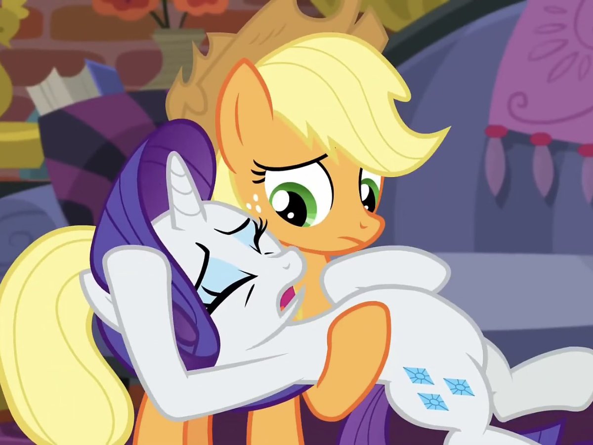 rarijackin's tweet photo. applejack carrying her gf’s suitcase AND her gf herself during their little trip to manehattan #rarijack https://t.co/W3wnGZSyDO