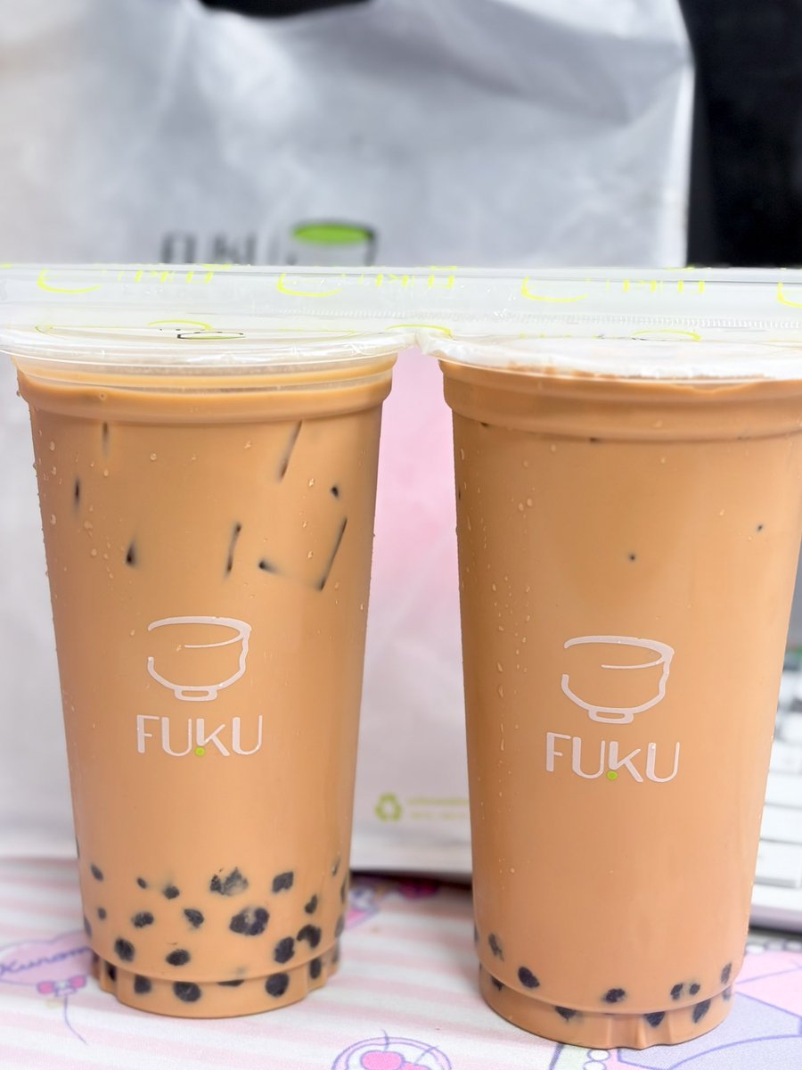 pccream__pp's tweet photo. Fuku Matcha ตอนนี้มีจัดโปร 1 แถม  1 ใน #LINEMAN ปกติชอบกินอยู่แล้ว ชาเข้มข้นอร่อย ไข่มุกหนึบๆ

👉🏻มีโค้ดส่วนลดสาขาที่ร่วม ขั้นต่ำ 250.- ลด 50.-
👉🏻VIP ลด 5% - 10% ขั้นต่ำ 150.- สูงสุด 20 - 100.-

ใครที่เลือกไม่ได้ว่าจะกินไข่มุกหรือเฉาก๊วย เขาจัดมาให้แก้วเดียวกันเลย 
🧋ดับเบิ้ลแบลคชานม ลดเหลือ 90.- หารตกแก้วละ 45.- ได้ท็อปปิ้ง 2 อย่างในแก้วเดียว 

💚🛵 https://t.co/FXWRu4fAFh